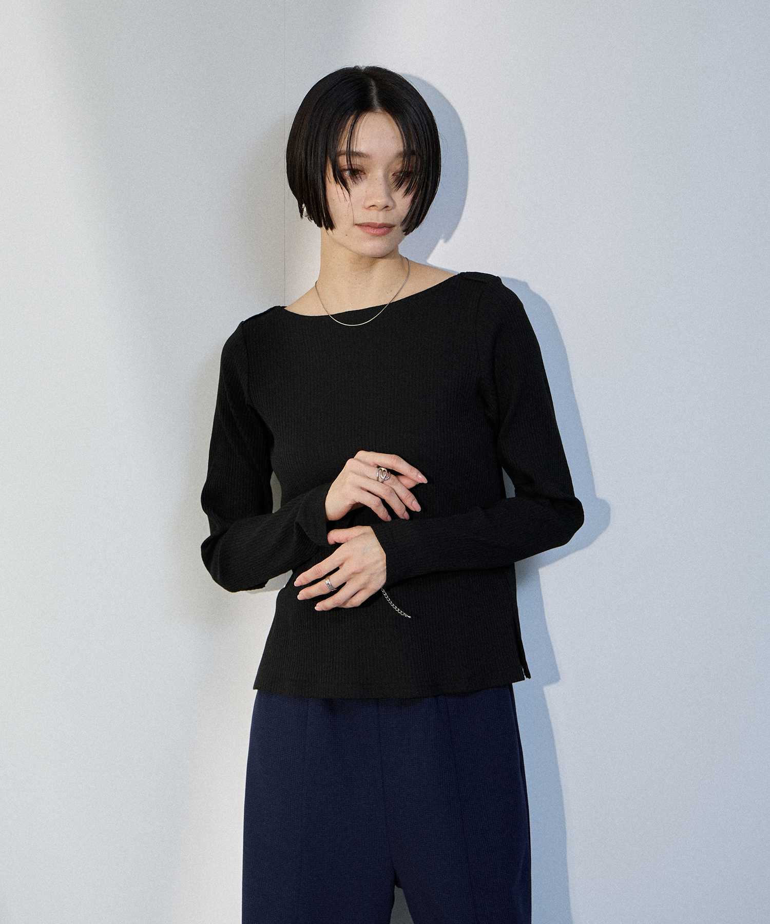Rakuten - [特別価格★更に選べる2種クーポンでお得]ミリデラール milli de l'air Tシャツ ロンT レディース 長袖 綿混 リブ トップス 白 黒 ボートネック カットソー