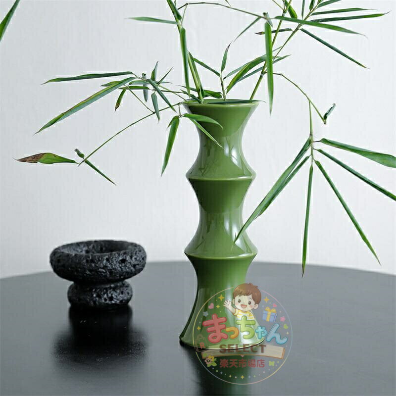 Rakuten - 花瓶 和風 レトロな花瓶 陶磁器の花瓶 ィスの装飾 フラワーベース 上品 おしゃれ 花器 生け花 リビング 寝室用 インテリア 雑貨 結婚式 バレンタインデー 新生