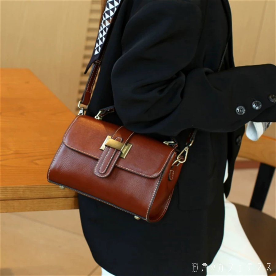 樂天商城 - ショルダーバッグ 5色 小さめ コンパクト マチ付き ストラップ 斜め掛け 肩掛け PU レザー 内ポケット ファスナー エレガント 可愛い 大人可愛い きれいめ シンプル カジュアル シック コンサバ 大人 上品 おしゃれ お洒落 レトロ 主役級 こなれ感 高見え 高級感