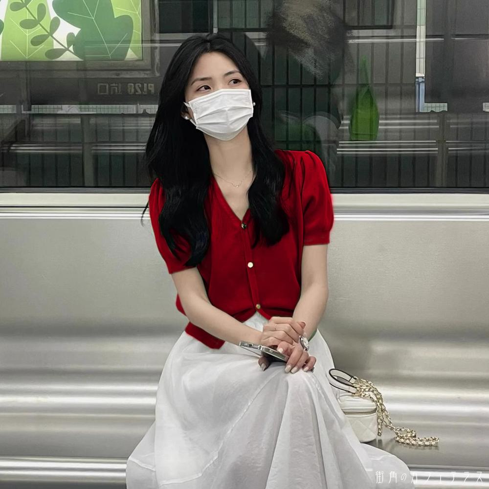 カーディガン 4色 日焼け防止 UV サマーカーディガン 冷房対策 アウター 羽織り ショート 半袖 Vネック フレア Aライン レッド ブルー イエロー 大人カラー 薄手生地 かわいい 大人可愛い 綺麗 シンプル カジュアル 大人 上品 おしゃれ お洒落 大人女子 こなれ感 コンサバのサムネイル