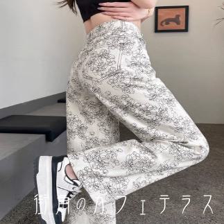 樂天商城 - デニムパンツ フレア Aライン ボトム ロング ポケット ファスナー デニム かわいい 大人可愛い 大人女子 綺麗 シンプル カジュアル 大人 上品 おしゃれ お洒落 こなれ感 ラフ コンサバ 着痩せ レディライク 花柄 夏 30代 40代 レディース 女性用 デート お出かけ 女子会