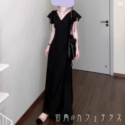 ロングワンピ マキシ フレア袖 Vネック Aライン フレア プルオーバー フリル 薄手生地 エレガント 可愛い 大人可愛い きれいめ シンプル カジュアル シック コンサバ 華やか 大人 上品 おしゃれ お洒落 主役級 こなれ感 高見え 高級感 無地 夏 レディース 女性用 ママ 20代のサムネイル