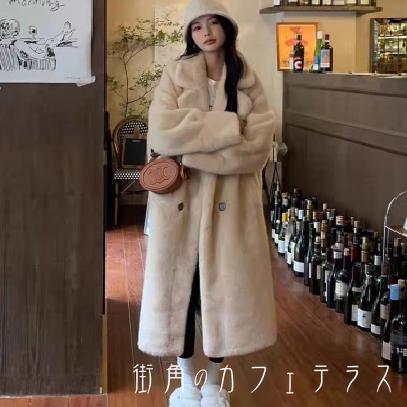 Mouton - ムートンコート 3色 ロングコート 羽織り ロング 長袖 Vネック 襟付き フレア Aライン ボタン ホワイト ブラウン ピンク 大人カラー ニュアンスカラー 厚手生地 ふわふわ もこもこ 防寒 暖かい かわいい 大人可愛い 綺麗 シンプル カジュアル 大人 上品 おしゃれ お洒落
