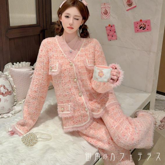 Fleece - パジャマ 3色 上下セット ナイトウェア ルームウェア トップス パンツ ロング もこもこ ふわふわ 厚手 あったか 寒さ対策 厚手生地 フリース ツイード素材 パール装飾 ボタン ウエストゴム 伸縮性 動きやすい 長袖 Vネック Aライン フレア エレガント 可愛い 大人可愛い