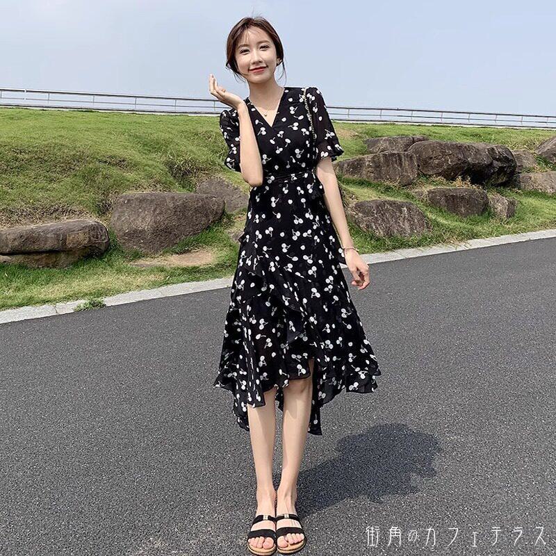 Rakuten - レディース ワンピース Aライン Vネック プリント アシンメトリー ミドル丈 ミディアム丈 ミモレ丈 シンプル きれいめ 大人かわいい キュート レトロ こなれ感 体型カバー 二の腕カバー スタイルアップ 半袖 ブラック 20代 30代 40代 通勤 通学 オフィス お出掛け 女子会