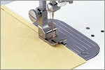 JUKI(ジューキ) 職業用ミシン専用 右段付き押え(7mm)【RCP】 JUKI(ジューキ) 職業用ミシン専用 右段付き押え(7mm)【RCP】