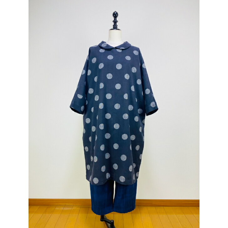 ハンギングコクーンワンピース (アイボリーと青のドット柄ノースリーブ