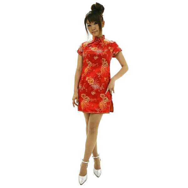 ミニタイプのチャイナドレスで仮装しちゃいましょう♪金大花柄デザインで、赤のドレスに大きな菊などの花模様が描かれています。