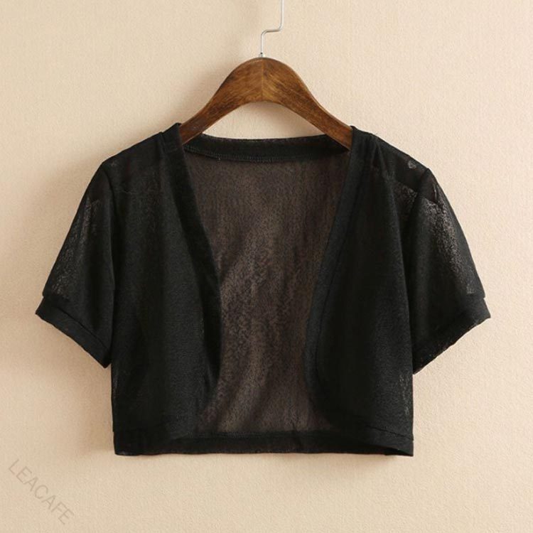 4colors×5size冷房&UV対策、色んな場面に対応し羽織りサイズM L XL 2XL 3XLサイズについての説明※サイズ表の実寸法は商品によって1-3cm程度の誤差がある場合がございます。素材ポリエステル色ホワイト グレー ブラック ピンク備考サイズ詳細等の測り方はスタッフ間で統一、徹底はしておりますが、実寸は商品によって若干の誤差(1cm〜3cm )がある場合がございますので、予めご了承ください。商品の色は、撮影時の光や、お客様のモニターの色具合などにより、実際の商品と異なる場合がございます。あらかじめ、ご了承ください。▼色味の強い製品によっては他の衣類などに色移りする場合もございますので、速やかに(脱水、乾燥等)するようにお願いいたします。▼▼生地の特性上、やや匂いが強く感じられるものもございます。数日のご使用や陰干しなどで気になる匂いはほとんど感じられなくなります。【原産国/製造国: 中国】.この夏用レディース半袖カーディガンは薄手のサマーニット生地で透け感があり軽やかに着られます。接触冷感機能で暑い季節の冷房対策や紫外線対策に最適。ショート丈のシアーボレロタイプでファッション性も高く、日焼け防止に役立ちます。春夏のカジュアルやアウトドア、日常使いにおすすめで、uvカット効果もあります。女性用ニットカーディガン、夏用カーディガン、涼しい薄手カーディガン、日焼け対策、軽量ファッションなど多彩なキーワードで検索される人気アイテムです。。指定された配送時間は承っておりません。【】夏 レディース 半袖 カーディガン サ トップス カーディガン ボレロ 新作 ホワイト グレー ブラック ピンク M L XL 2XL 3XL