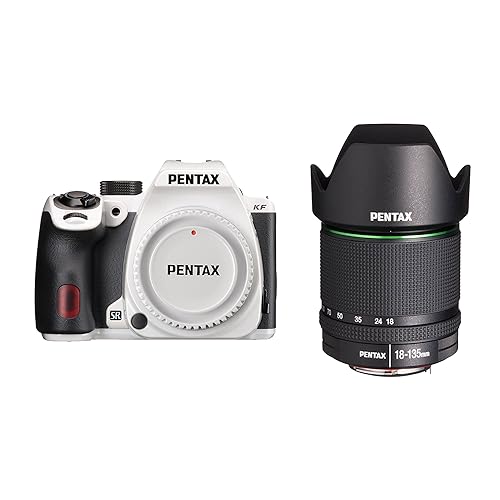 PENTAX KF クリスタルホワイト レンズセット【付属レンズDA18-135mm WR】 APS-Cデジタル一眼レフカメラ 視野率100%光学ファインダー2424万画素 ボディ内手ぶれ補正機構 水・埃に強い防塵防滴対応 全天候型・アウ