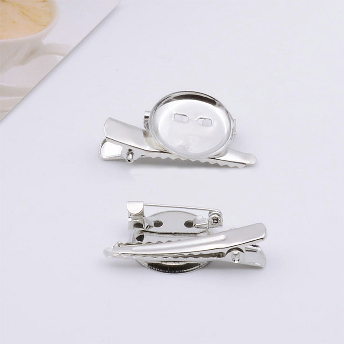 送料無料5個石座付きピン＆クリップ金具ブローチ台丸皿ブローチヘアクリップパーツブローチピンお皿付..