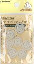 軽く、サビない、金属アレルギーの方にやさしいナイロン製のスナップです。　