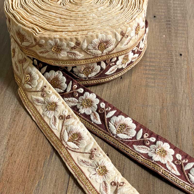 インド刺繍リボン30mm幅 小花柄チロリアンテープ ベージュ/ブラウン India3