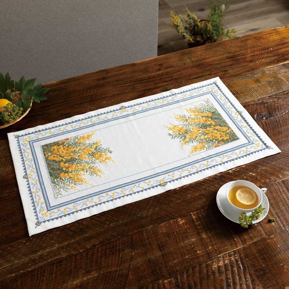 オノエ・メグミ ミモザコレクション クロスステッチテーブルセンターキット「満開のミモザ」オリムパス..