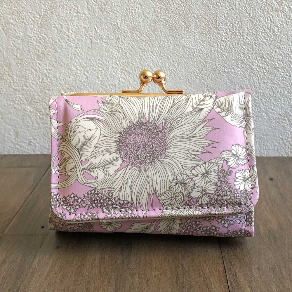 樂天商城 - LIBERTY FABRICS リバティプリントを使ったがま口ミニウォレット 財布＜Swim Dunclare＞(スイムダンクレア)PIピンク 971380