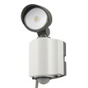 【送料無料】オーム電機 LEDセンサーライト 屋外 防水 1灯 600ルーメン コンセント式 昼白色 セキュリティ 防犯対策 ホワイト(奥行8.9cm/高さ18...