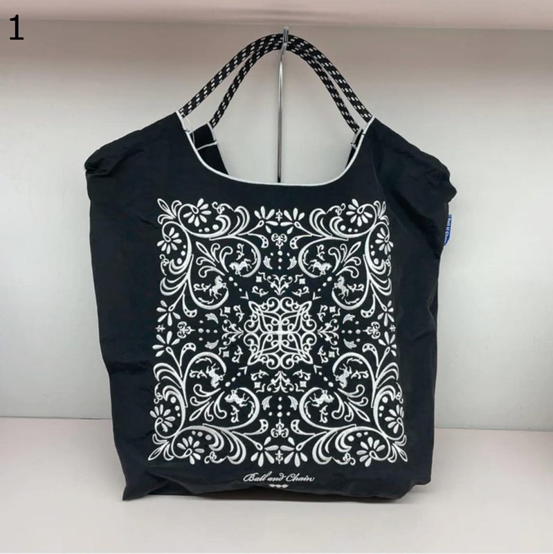 樂天商城 - バッグ 【ショルダーストラップ1本】刺繍エコハンドバッグ 丈夫なエ エコバッグ おしゃれ エコバッグ 刺繍環境にやさしい布バッグ ボール チェーン刺繍ナイロン ハンドバッグ ショルダーコンパクトバッグ 買い物袋 大容量 軽量 収納 繰り返し使用 刺繍ショッピン
