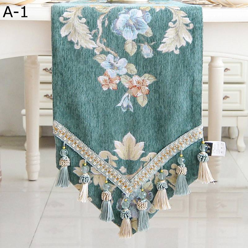 　　　 ◆◇◆人気の秘密◆◇◆ 【メイン素材】ポリエステル 【テーブルランナー サイズ（cm）】：30*180cm 30*210cm 30*160cm 30*140cm 30*270cm 30*240cm 26*43cm 【タッセルデザイン】タッセルは、最終的にはユニークでエレガントになります。ランナーは、配色を強調する優れた方法です。ランナーの上に花やろうそくを飾り、装飾感を高めます。 【オシャレ】テーブルクロスは上品な柄がシックで華やかな雰囲気を作り、シンプルなのに高級感をプラスできるアイテムです。部屋のインテリアに見事に調和できます。 【おしゃれ】テーブルをトータルコーディネートできる豊富なアイテム展開。定期的に替えてお部屋の雰囲気を替えて みてはいかがでしょうか。ギフト、プレゼ ントにも最適です。 【多目的＆インテリア】テーブルランナーは、クリスマス、ホリデー、結婚式、パーティー、家庭、キッチン、レストラン、ホテル、クラブなどを飾るために最適で、お祝いの環境を作り出します。 　　　◆◇◆注意事項◆◇◆ご覧のモニターの環境、撮影環境により実物と色味が異なって見える場合がございます。湿った状態で他のものと擦り合わせると色が移る恐れがあります。濃色品の洗濯時は、白色、淡色と分けて洗ってください。説明 ??????★★ご愛顧いただきありがとうございます!★★?????? ?うちの商品をご覧になる際に、以下のことを説明させていただきます。 ?★「商品紹介」★? ★表地：ポリエステル ?★「商品特徴」★? ♪~表面は立体なすじが持って、ある程度の滑り止め効能があります。 ♪~生地は触り心地の良いジャか一ド、シンプルな北欧デザインは色々な装飾スタイルに適合します。 ♪~日常の食事を華やかな雰囲気をプラスします。素朴な色合いのカラーがおしゃれに食器引き立てます。 ♪テーブルクロスはあなたの家を飾り、生活を明るくするのに役立ちます。ダイニングテーブル、コーヒーテーブル、ピクニックで居心地の良い、温かみのある雰囲気を作り出します。 ♪テーブルにかけるだけで、簡単に食卓の模様替えができます。さまざまなタイプのテーブルや料理にも合わせやすくい、日々の食卓に彩りを添えるデザインです。おもてなしだけでなく日常的にご使用いただけます。お手持ちのダイニングテーブルにぴったりなカラーを見つけてください。 「ご注意ください」 ★汚れる場合、30℃以下の湯で手洗いで柔くて洗濯してください。 ★実際の製品の色は、色収差や撮影光の状態をモニターするためにここに表示されている画像とは多少異なる場合があります。 ★丸洗いできます。洗濯を繰り返すことで、撥水質は徐々になくなるので、手洗いをお進めます。 「検索キーワード」 テーブルクロス ビニール 撥水 クリスマス 生地 透明 北欧 正方形 無地 防水加工 長方形 フリンジ グレー テーブルマット テーブルカバー 食卓カバー 汚れ防止 家庭用 業務用 厚手 マルチカバー おしゃれ 厚手の質 テーブル掛け 綿 2人掛け 3人掛け カウチ ソファカバー 水洗い チェック柄 赤 緑 白 黒 ブラウン レース