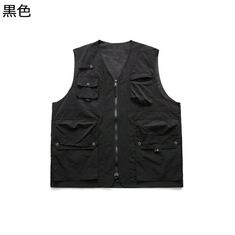 　　　 ◆◇◆人気の秘密◆◇◆ 【M】 推薦身長：160-170cm 推薦体重:50-63kg 【L】 推薦身長：165-175cm 推薦体重:60-70kg 【XL】 推薦身長：170-185cm 推薦体重:70-80kg 【2XL】 推薦身長：175-185cm 推薦体重:80-90kg 【素材】優しい生地、柔らかく快適、簡単のデザインを選択すると、涼しく快適に感じられます。しわになりにくく、収縮せず、肌に優しく、カジュアルな屋外通気性のノースリーブベスト。多くなポケットが付き、外出の時、便利になります。 【ポケット】表裏ともマルチポケットが使いやすく、収納力にも優れています。釣りの大好きな方、カメラマンの方など、大容量のメインポケットを装備しており、小物を収納しておくのに便利です。 【レイヤード】春夏はTシャツの上に、秋冬はシャツやパーカーの上にサッと羽織るだけ♪年間を通して使える1着は持っておきたい着回しの行くアイテムです。 男女兼用で友人や恋人とのペアコーデも楽しめます。 【場合】オールシーズンタイプなので、どんな季節の登山、旅行、ランニング、キャンプ、サイクリング、ゴルフ、ハイキングやお釣りなどのアウトドアスポーツに重宝なベストです。 　　　◆◇◆注意事項◆◇◆ご覧のモニターの環境、撮影環境により実物と色味が異なって見える場合がございます。湿った状態で他のものと擦り合わせると色が移る恐れがあります。濃色品の洗濯時は、白色、淡色と分けて洗ってください。説明 ??特色について?? ?フィット感はやや広めでゆったりさがあり、着回し力が高いので、様々なリラックスしたお出かけに適しています。 ?通気性がよく、夏場でも蒸れにくい、肌に呼吸空間を与えるためのきめ細かな質感、通気性を高めるためのビーズ構造、水分蒸発を早くするための立体的な生地構造など。 ?シンプルなコーデに羽織るでけで街着にもなります。薄手で気軽に着脱しやすくファッションの一部としてもオススメです。様々なシーンとコーディネートにマッチするデザイン性が融合させたアイテム。 ??適用シーンについて?? ?ウオーキング、登山、撮影、釣り、フィッシング、作業、キャンプ、遠足、旅行などの幅広いなどのシーンで利用することができます。 ?機能性にもしっかりこだわった一枚に仕上げています。防災バック替わりとしても役に立ちます。 ?アウトドアはもちろん、旅行や休日も気軽に着用できます。春、夏、秋の3シーズンに適しています。 【注意事項】 ?商品画像について 実際の商品の色目に近い画像掲載を心がけておりますが、ご覧のモニターによって実物との色合いが異なる場合がございます。ご了承くださいませ。 ?商品カラーについて カラー名はメーカー規定のものです。カラー名がライトブラウンでもイエローに近い商品などもございます。 ご利用のモニターの違いや撮影場所やイメージにより、お色味に多少の差がある場合がございます。予めご了承くださいませ。 ?商品サイズについて 平置き実寸採寸のため生地の伸縮性や素材によっては多少の誤差が出る場合がございます。ご了承くださいませ。 ▲不明な点等ございましたら、お気軽にお問い合わせくださいませ。 ▲ご来店ありがとうございます。以上の商品説明はお客様の参考になれば幸いです。