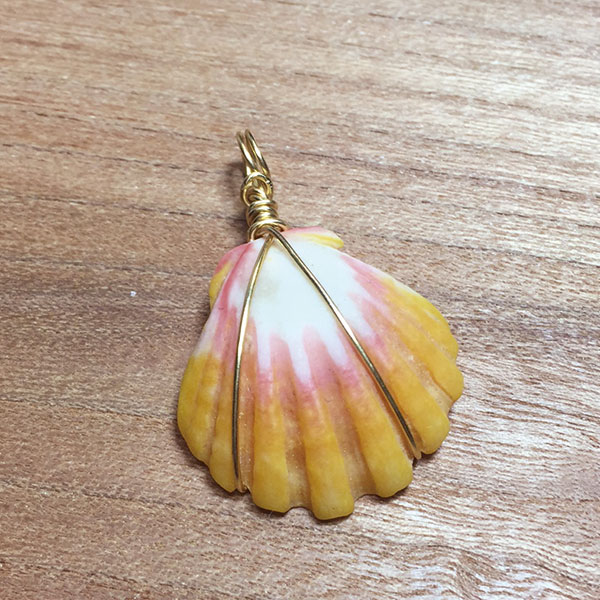 Rakuten - 【送料無料】サンライズシェル ハワイ アクセサリー ネックレス ペンダントトップ ハンドメイド 1点物 20mm レディース ロマンティックジュエリー ハンドメイドジュエリー ハワイアンアクセサリーsun-pt-0012