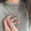 洗練されたハートモチーフネックレス&スネークチェーンセット アクセサリー おしゃれ 洗練 ハート デザインネックレス 通勤 セレモニー 2次会 お呼ばれ 華やか 輝き デイリー 日常 フェミニン アレンジ スネーク 上品 韓国スタイル 大人かわいい