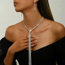 贅沢な輝きのネックレスとピアスの2点セット アクセサリー シャイニーストーン きらめき 上品 華やか おしゃれ セレモニー お出かけ オケージョン パーティー お呼ばれ 結婚式 ドレススタイル アクセサリーセット ファッション雑貨