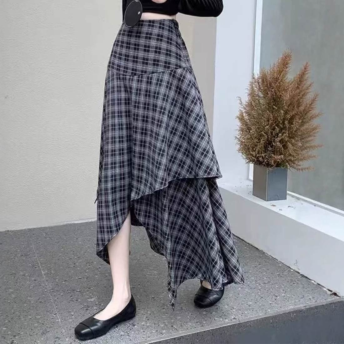 こなれ感を演出チェックレイヤードフレアスカート 膝上 フレア ラップスカート フェミニン 総柄 クラシカル トレンド 人気 個性的 大人カジュアル お出かけ スタイルアップ 美脚 ボトム スカート ミディアム アシンメトリースカート