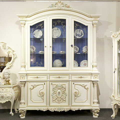 シリック 3ドアキャビネット　(食器棚　飾り棚) ホワイト 幅161cm / SILIK イタリア製 高級 高級家具 最高級 ロココ ホワイト 白 白家具