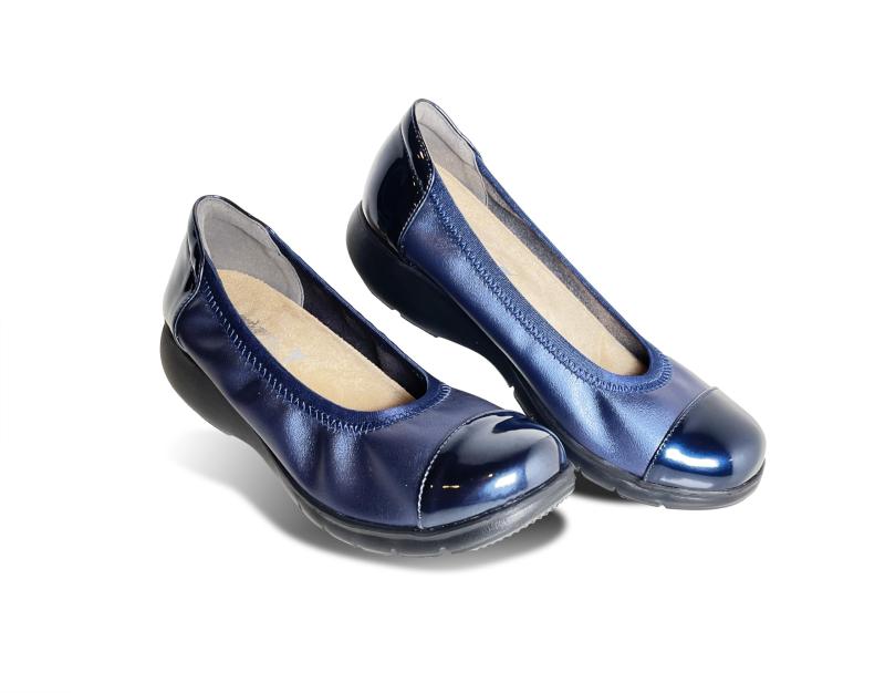 [ラックラック] 空飛ぶパンプス エナメル バイカラーパンプス