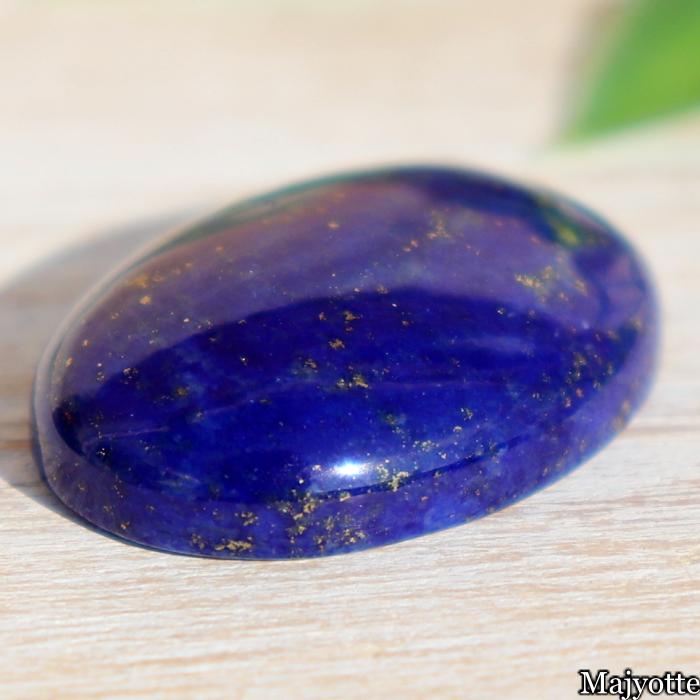 ラピスラズリ ルース 【24.8mm×17.8mm×6.8mm 5.4g】 パイライト 幸運の石 聖なる石 幸運 成功 直感力 洞察力 実行力 魔除け リビング デスク 勉強机 置石 天然石 パワーストーン 12月誕生石 編みネックレス ワイヤーアクセサリー ハンドメイド用 スマートレター対応