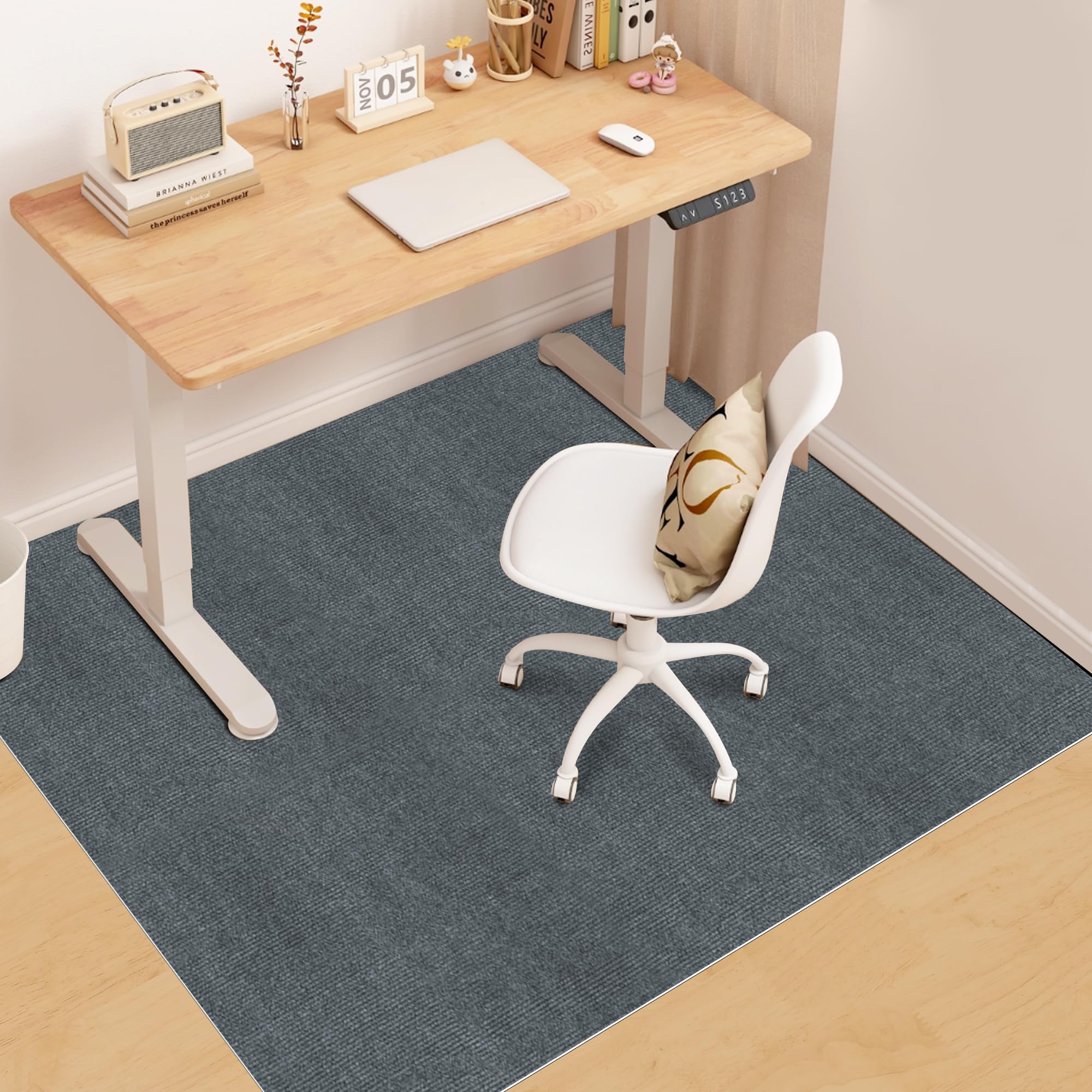 【 限定ブランド】チェアマット YIDIHO いすマット 160×140cm 厚さ4mm 滑り止め 床保護マット フロアマット クッション 防音 TPRマット 吸音防音マット 床暖房対応セルフ粘着 丸洗い可能騒音対策 床の傷防止カーペット ゲーミングチェア