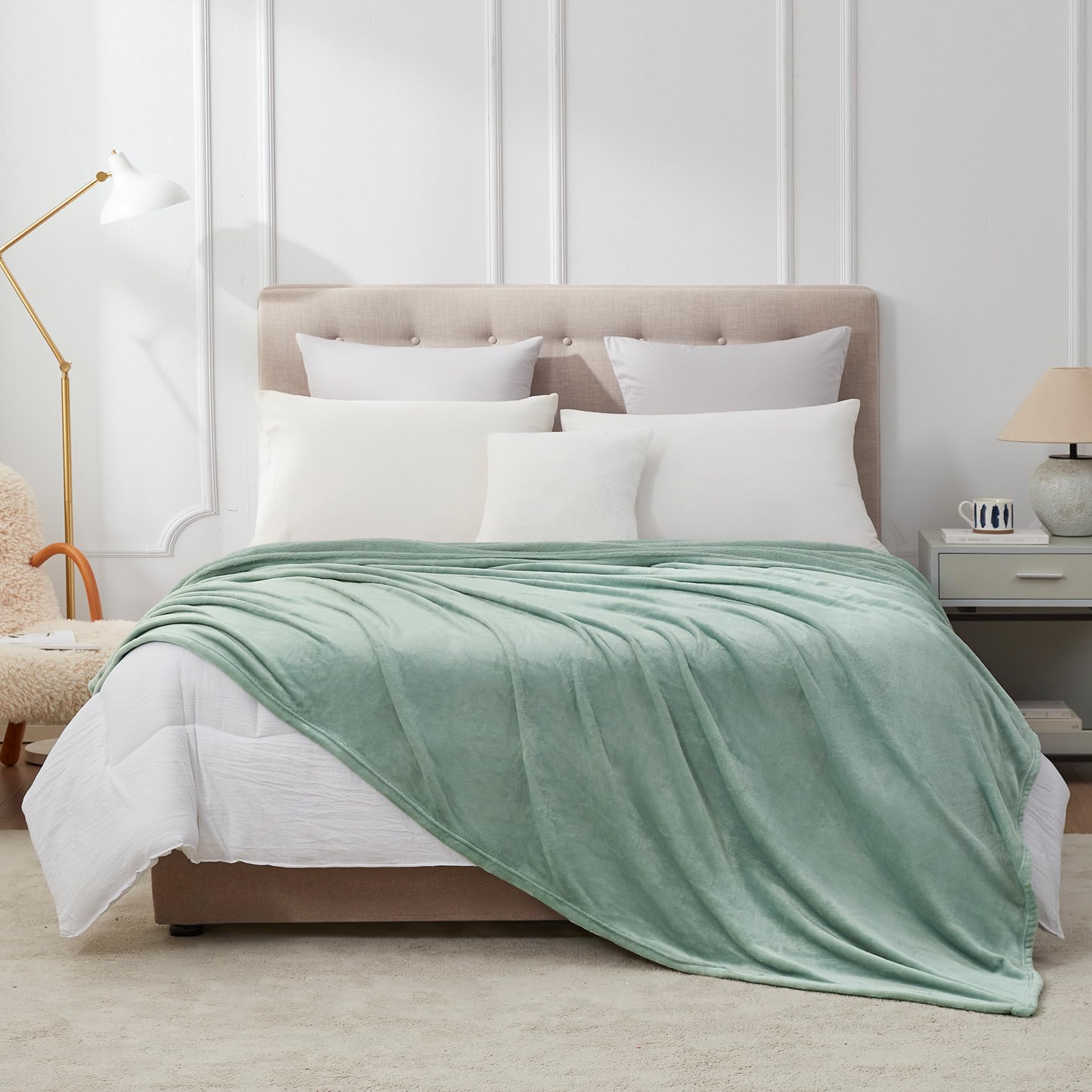 Hansleep 毛布 もうふ 冬用 ダブル ブランケット 大きめ 200x220cm 大判 カルダモングリーン マイクロファイバー 柔らかく 肌触り フランネル 洗える 軽量 静電防止 四季適用 (200x220,カルダモングリーン)