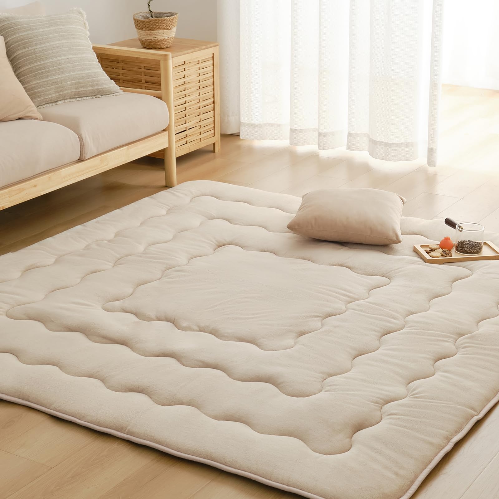 Keusnix こたつ敷き布団 正方形 こたつマット 極厚ラグ カーペット あったか こたつ敷布団 フランネル生地 蓄熱わた使用 冬用 滑り止め付き ラグマット 抗菌防臭 防ダニ 床暖房・ホットカーペット対応 190×190cm ベージュ