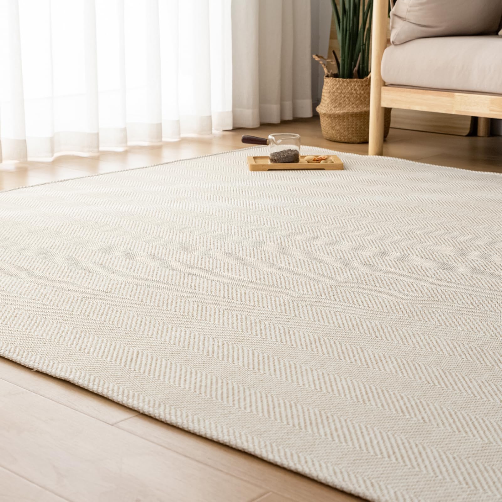 Rakuten - OIGAE ラグ カーペット 春 夏 190x240cm 3畳 ラグマット ヘリンボン柄 北欧 じゅうたん 無地調 幾何学模様 床保護 防音 リビング 滑り止め オールシーズン適用 安心素材 アイボリー