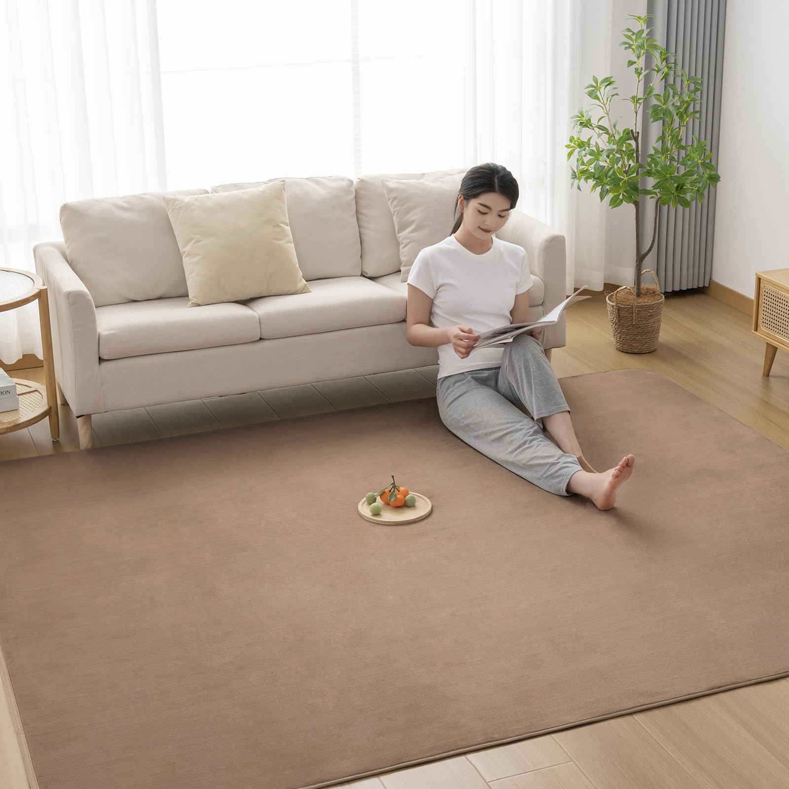 Matdeco カーペット ラグ ラグマット滑り止め付 洗える 135×185cm 約1.5畳 絨毯 防ダニ 抗菌 防臭 オールシーズン快適に使用 床暖房 ホットカーペット対応 ふわふわ肌触り フランネルラグ 無地 モカ