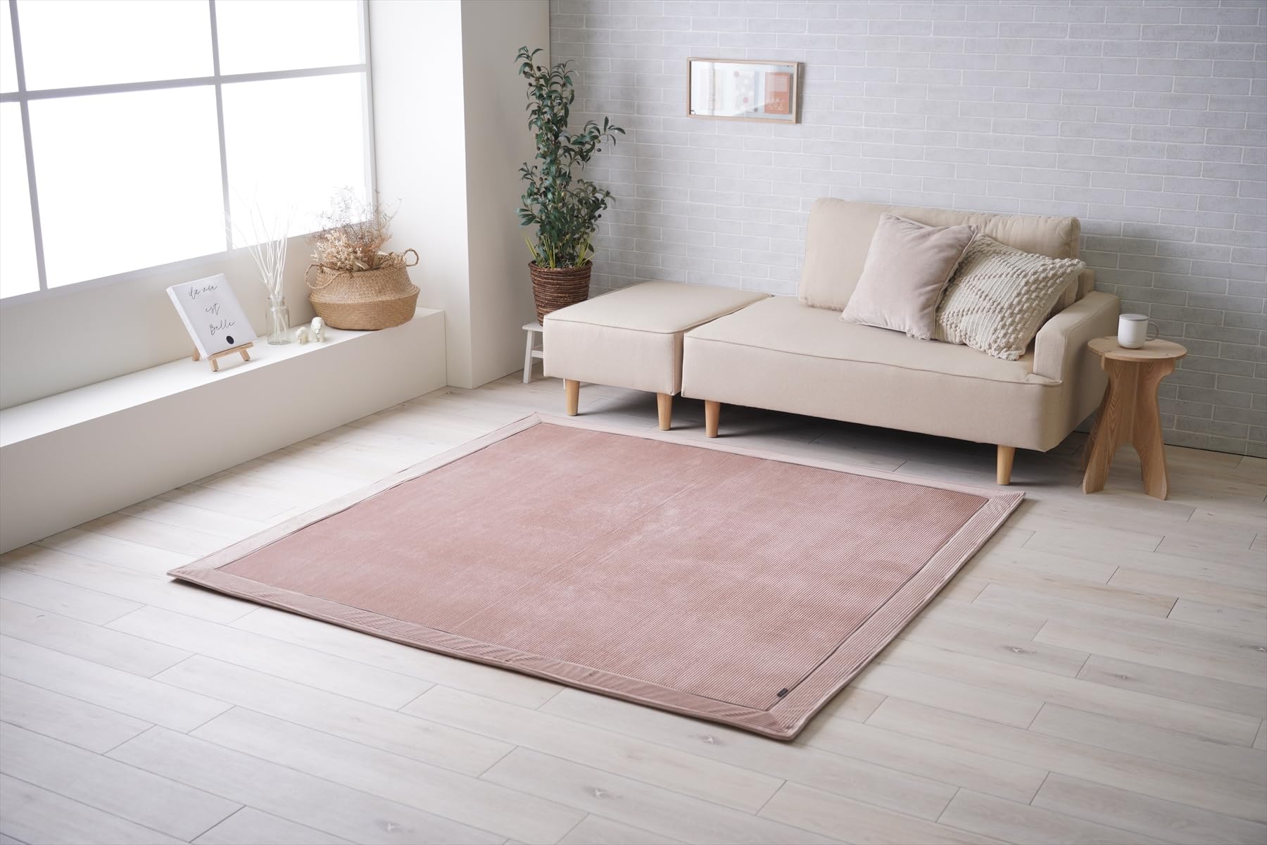 イケヒコ ラグ カーペット マット 敷き 正方形 クルム ローズ 約180×180cm ふんわり フランネル オールシーズン 年間 洗える 快適 シンプル ＃1280830251203