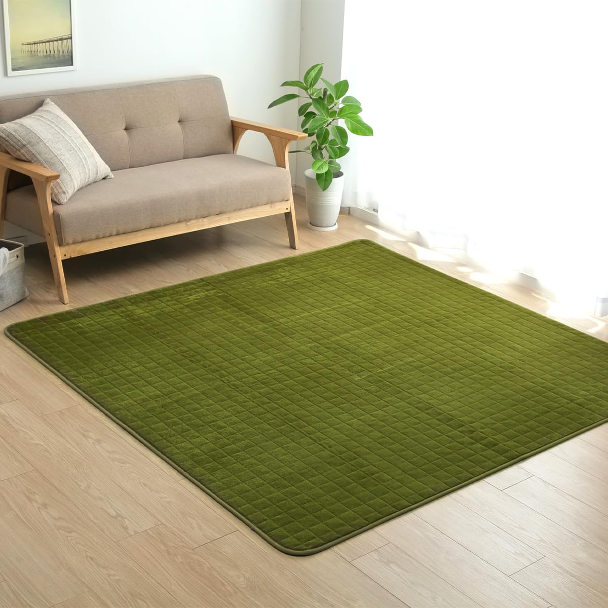 イケヒコ ラグ カーペット マット アルミシート入り 正方形 約2畳用 レイヤーAZ グリーン 約185×185cm やわらか 蓄熱 保温 断冷気 暖かい 滑り難い すべり止め加工 5層構造 シンプル 軽量 ホットカーペット対応 中国製 キルティング 無地