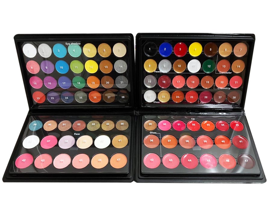 《2枚組でお安く》メイクパレット 全94色 アイシャドー チーク コンシーラー リップ グロス クリームチーク ボディーカラー全て揃って持ち運びしやすいサイズ マット色多めのプロ仕様 カラーパレット メイクアップパレット 和装メイクのサムネイル