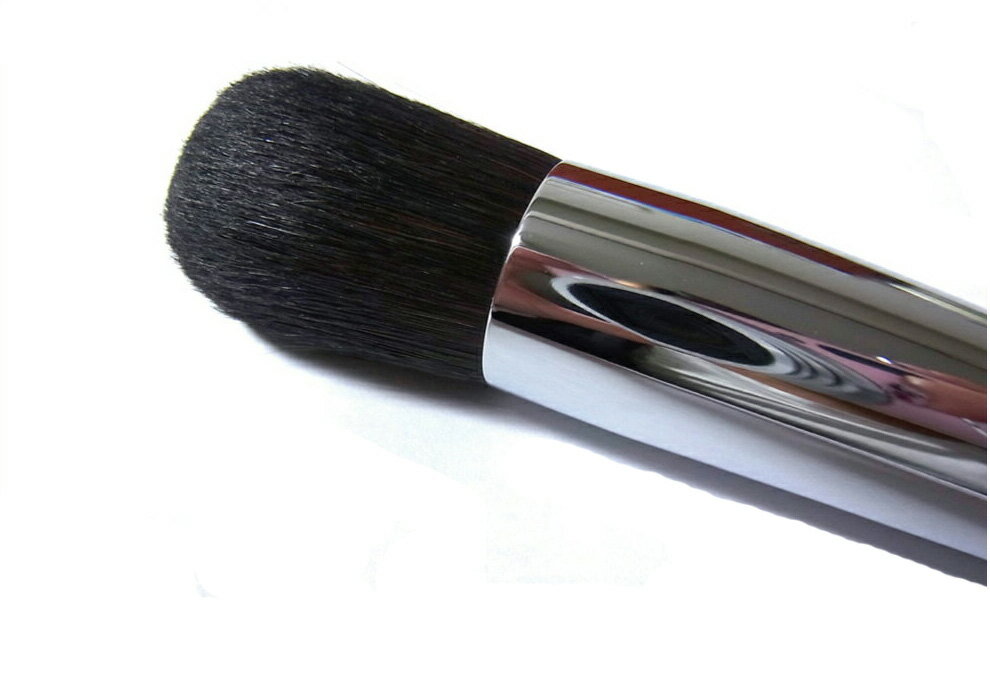 【少しだけ再入荷しました】熊野製 チークブラシ 丸型25 フェイスブラシ くるくるチーク 天然毛 ポニー..