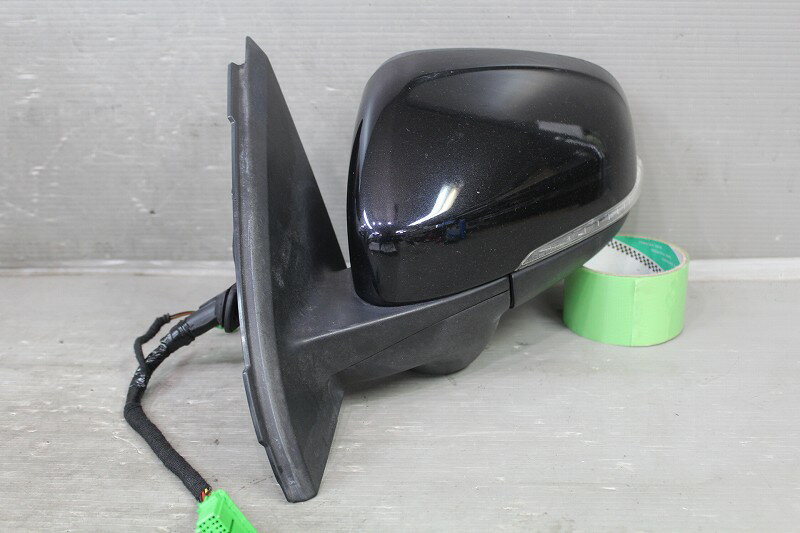 ボルボ V60 T4 右H 前期 (FB4164T) 純正 左 ドアミラー 電格 ウインカー BLiSセンサー ウェルカムランプ 16P+2P ブラック 黒 3304-807 p043413 中古20240219