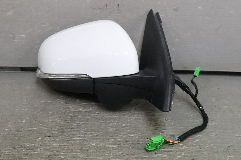 ボルボ V60 T4 1.6 (FB4164T) 純正 右 ドアミラー 電格 16P＋2P 16ピン＋2ピン ウィンカー ウェルカムランプ カメラ ヒーター ホワイト 3304-806 p043485 中古20240224