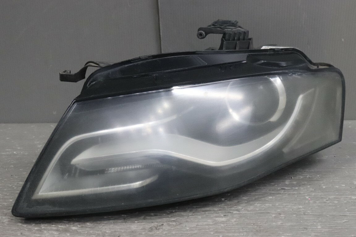 アウディ A4 アバント 1.8 TSFI 前期(8K 8KCDH B8) 純正 AL 破損無 動作保証 左 ヘッドライト HID バラスト レベ付 キセノン ヘッドランプ 8K0 941 003 D 0 301 240 671 p051948 中古20250118