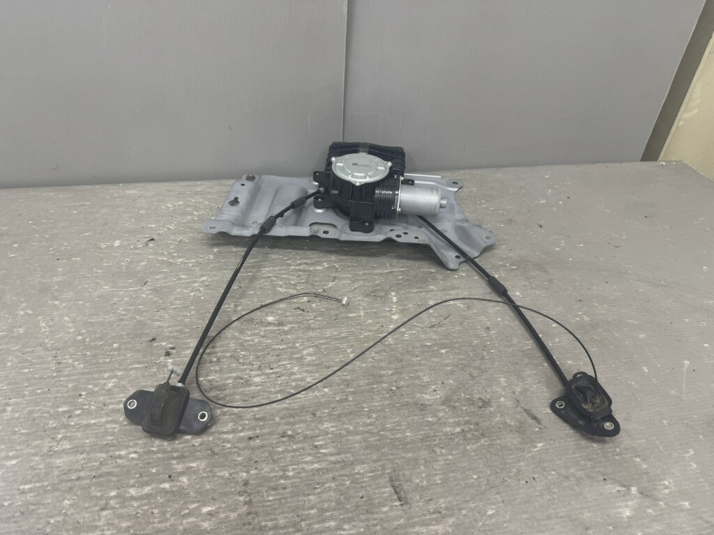 乐天商城 - オデッセイ アブソルート 前期(RC1) 純正 破損無 動作保証 左 パワースライドモーター p051979 中古20250118