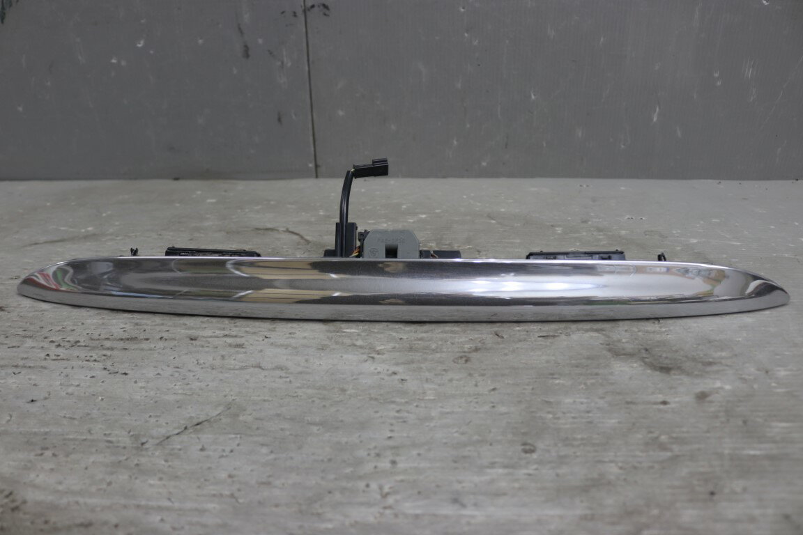 BMW ミニ クーパー(R50 RA16) 純正 破損無 動作保証 リアメッキガーニッシュ p060318 中古20260115