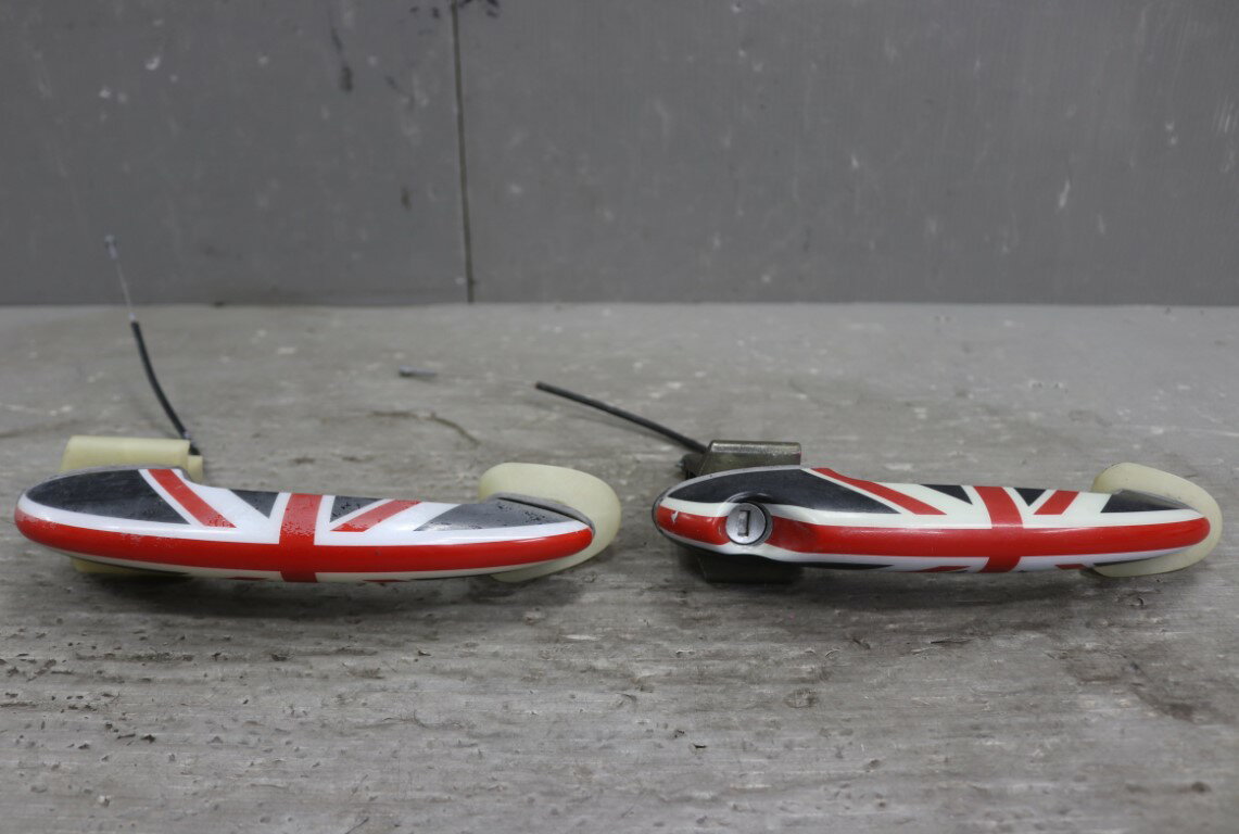 BMW ミニ クーパー(R50 RA16) 純正 破損無 アウターハンドル 左右セット ユニオンジャック 英国旗 イギリス国旗 ドアアウターハンドル p060319 中古20260115