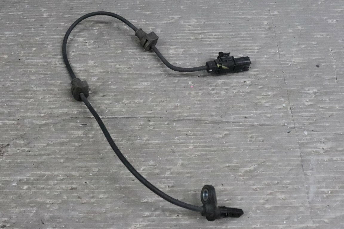 オデッセイ アブソルート 前期(RC1) 純正 破損無 動作保証 右前 ABSセンサー p052070 中古20250122