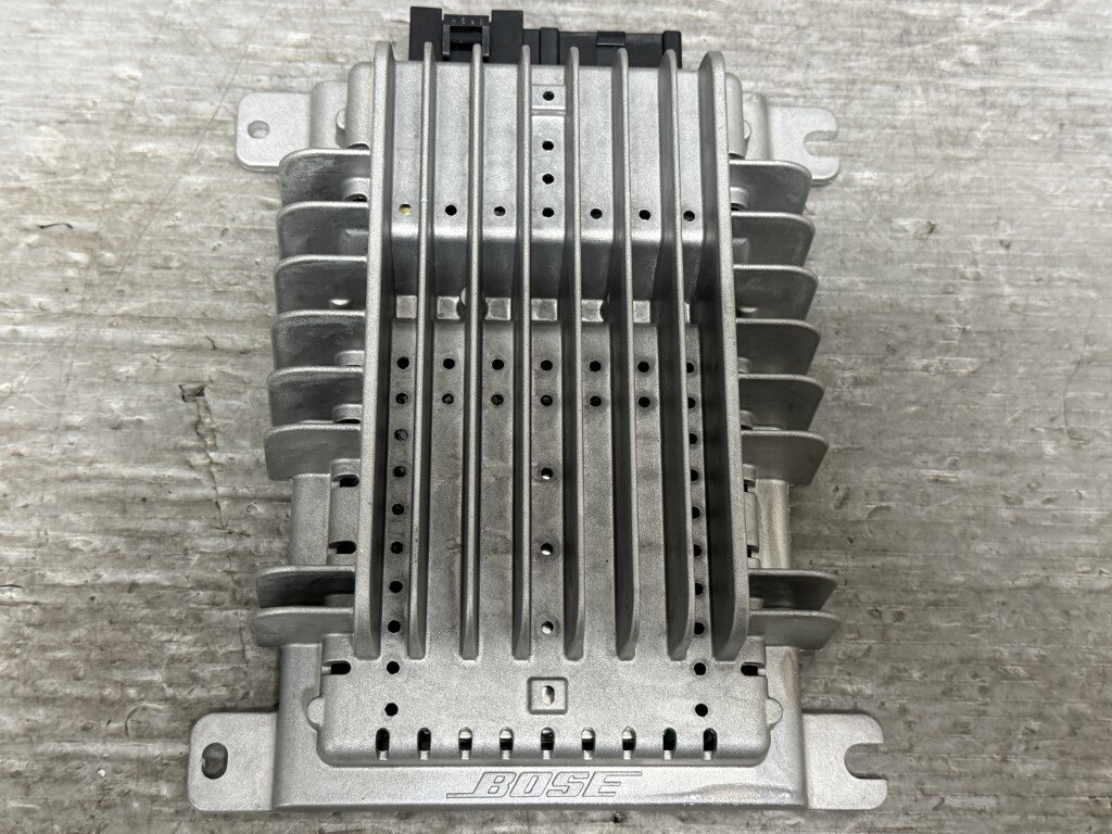 マツダ RX-8 Types 6MT 前期(SE3P) 純正 BOSE ボーズ 破損無 動作保証 オーディオアンプ アンプ FE87 66 920 p060372 中古20260119