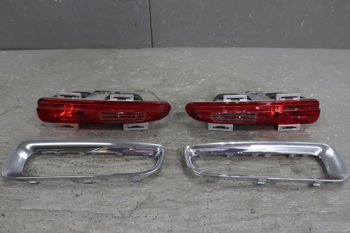 BMW ミニクーパー S LCI 右H 後期(R56 MF16S MF16) 破損無 動作保証 バックランプ バックフォグ 左右セット リアフォグ メッキベゼル付 p060435 中古20260122
