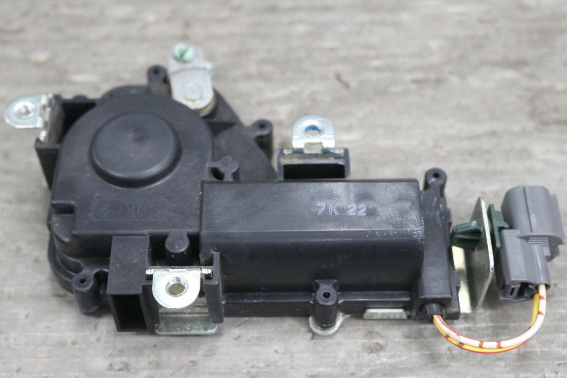 エリシオン VG エアロ ナビスペシャルパッケージ 後期(RR3) 純正 破損無 右 スライドドア アクチュエーター パワーレリーズモーター p060524 中古20260126