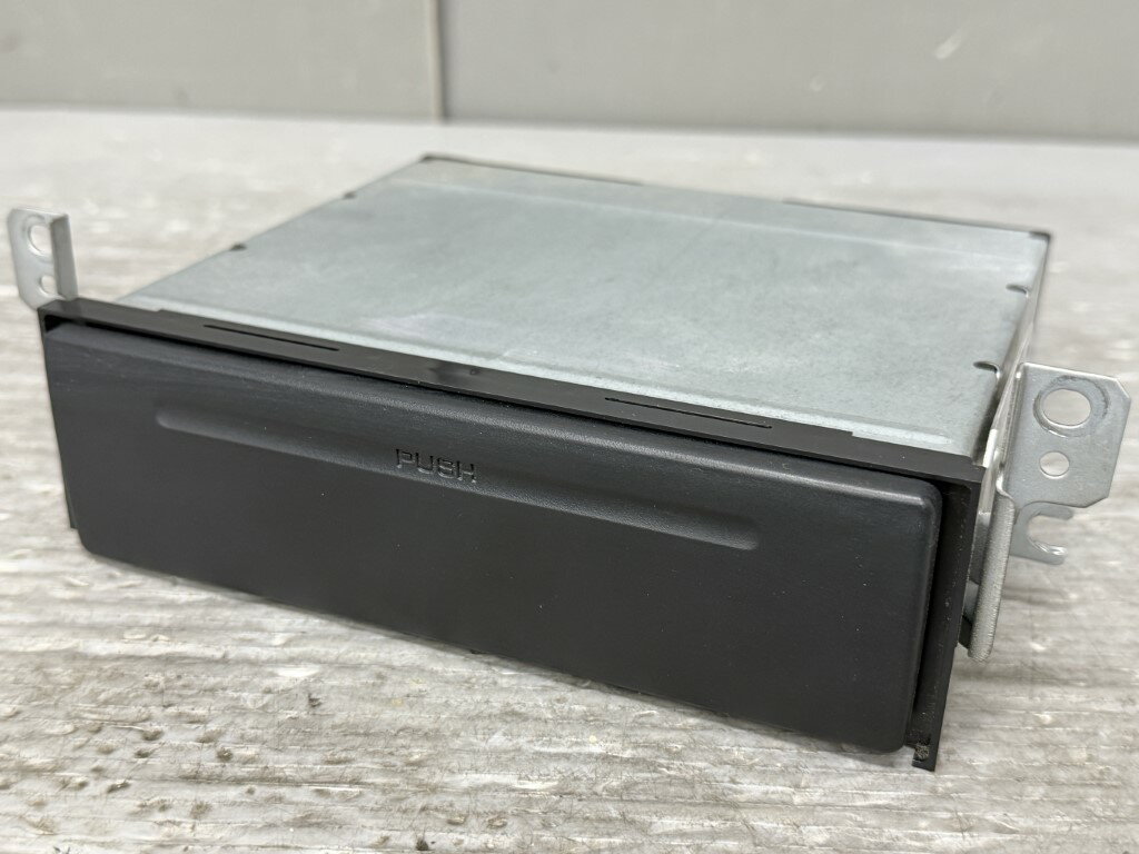 日産 パルサー M1 3ドア ハッチバック(FN14 N14) 純正 破損無 動作保証 日産純正 1din 小物入れ ステー 68475 97E00 p060558 中古20260127